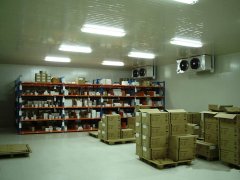 建造200㎡2-8℃三甲醫院冷庫(藥品冷藏庫)定制造價多少錢